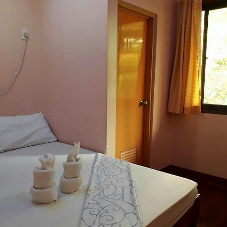 David & Vhie Homestay-David'S Guest House Ел Нидо Екстериор снимка